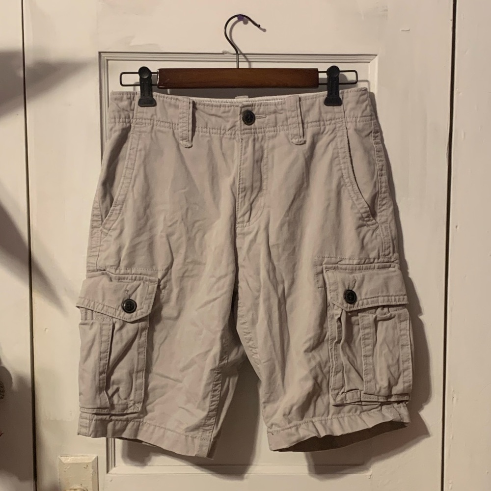 American Eagle Light Gray Cargo Shorts